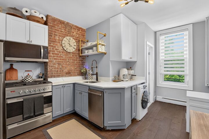 Property Photo:  606 1st St #5  NJ 07030 
