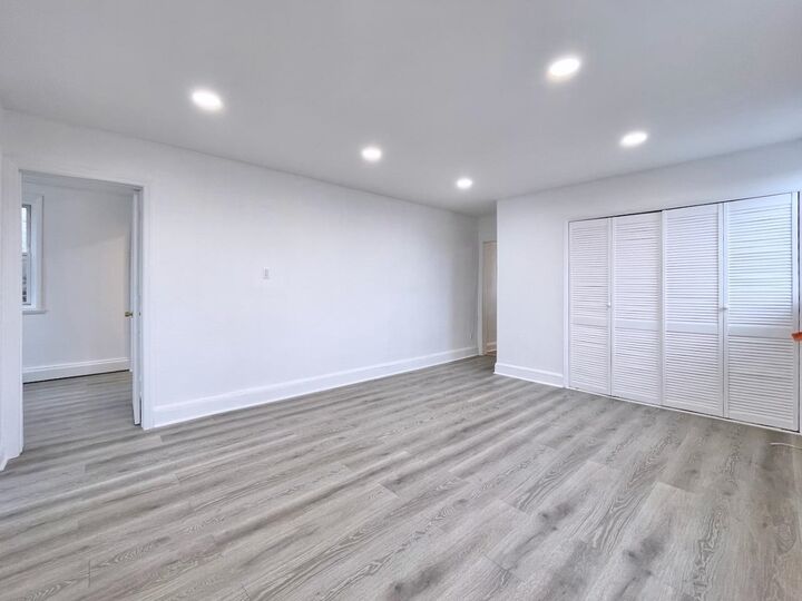 Property Photo: 389 Monmouth St 3 NJ 07302