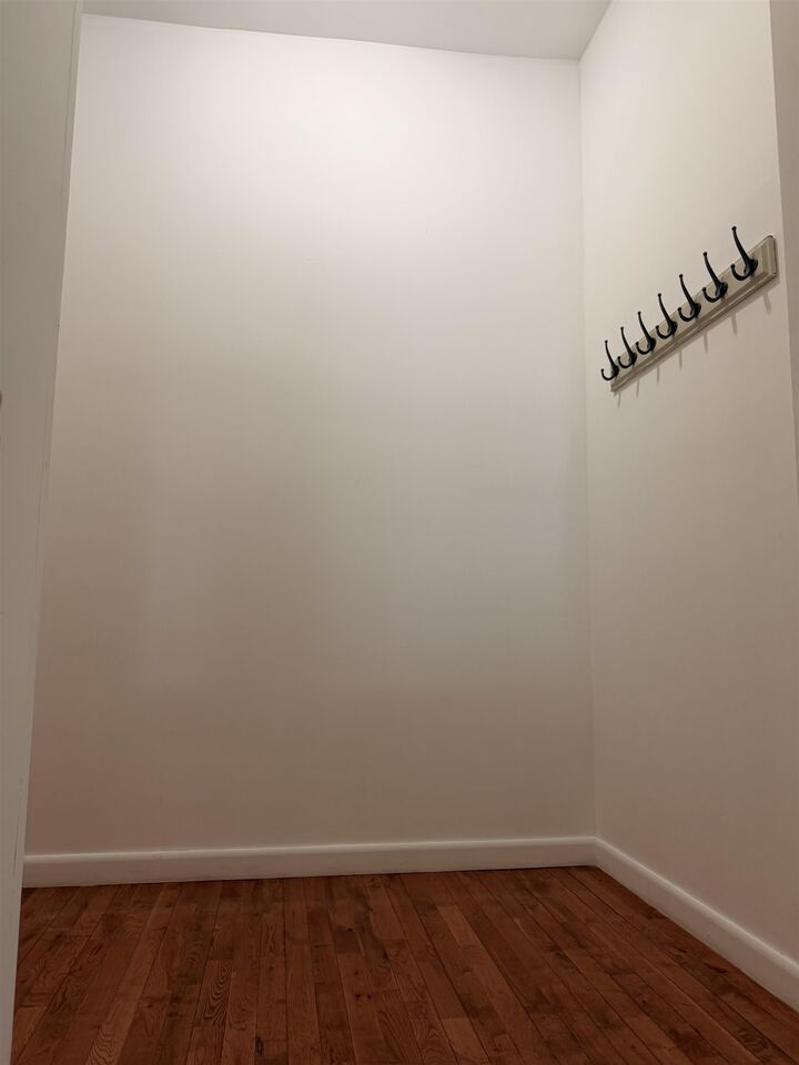 Property Photo:  167 Garfield Ave 2  NJ 07305 