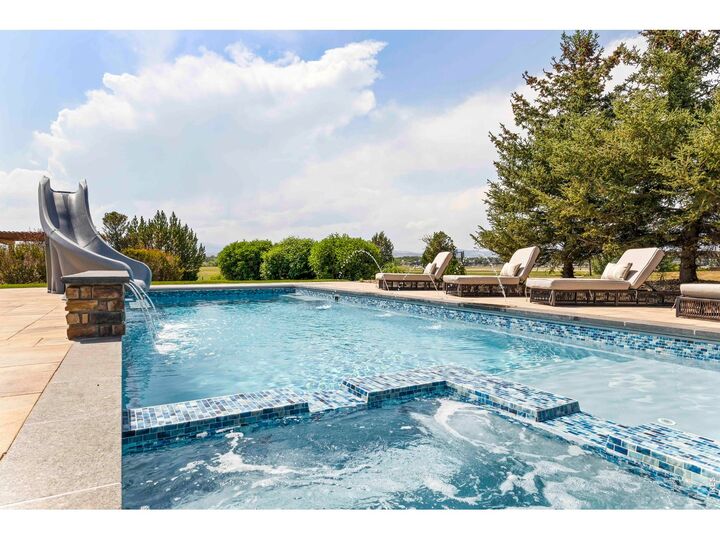 Property Photo:  3941 Roaring Fork Dr  CO 80538 