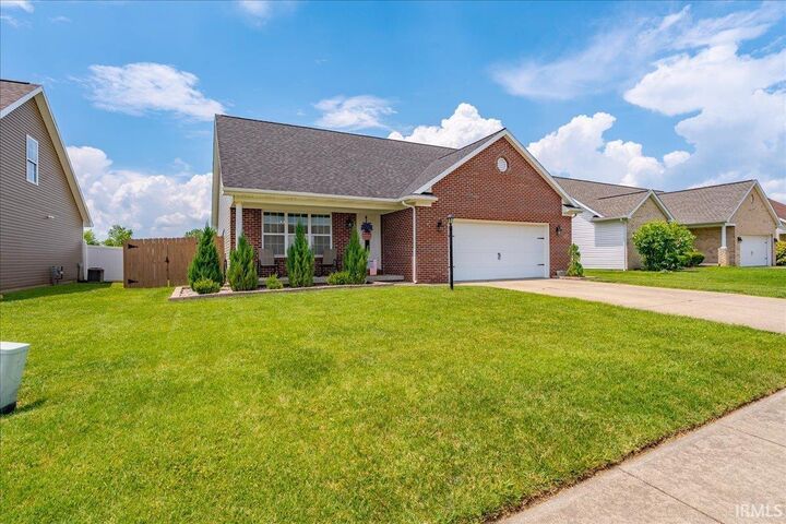 Property Photo:  1869 Sandal Way  IN 47630 