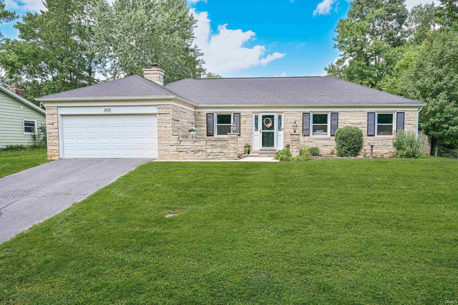 Property Photo:  1515 E Dunstan Drive  IN 47401 
