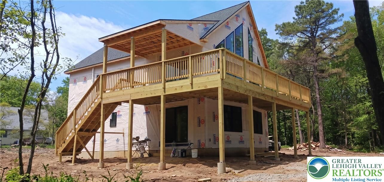 Property Photo: 545 S Old Stage Road PA 18210