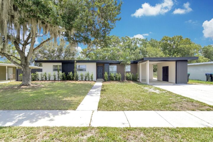 Property Photo:  1007 Egan Drive  FL 32822 