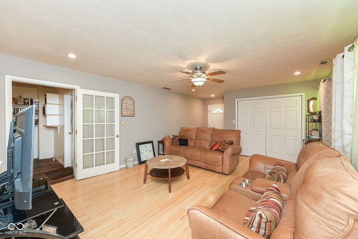 Property Photo:  4930 E 78th Street  IN 46250 