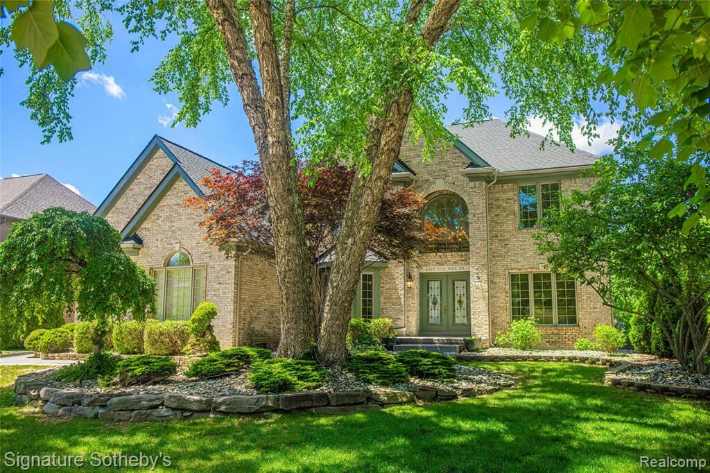 Property Photo: 6925 Elm Park Drive MI 48098 1944