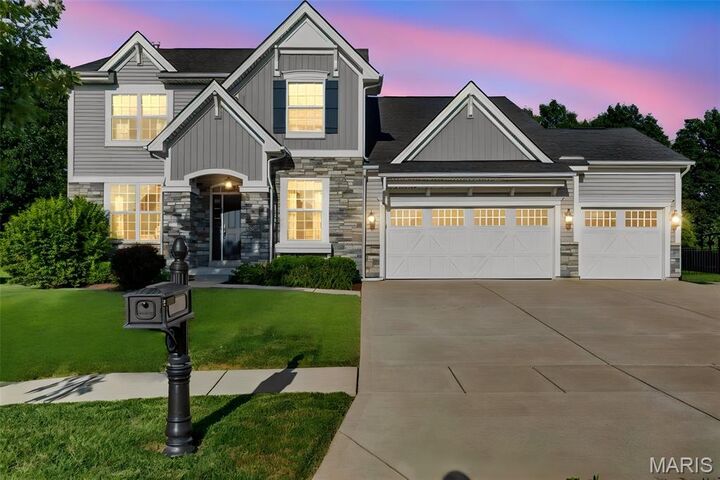 Property Photo: 222 Grayleaf Court MO 63385