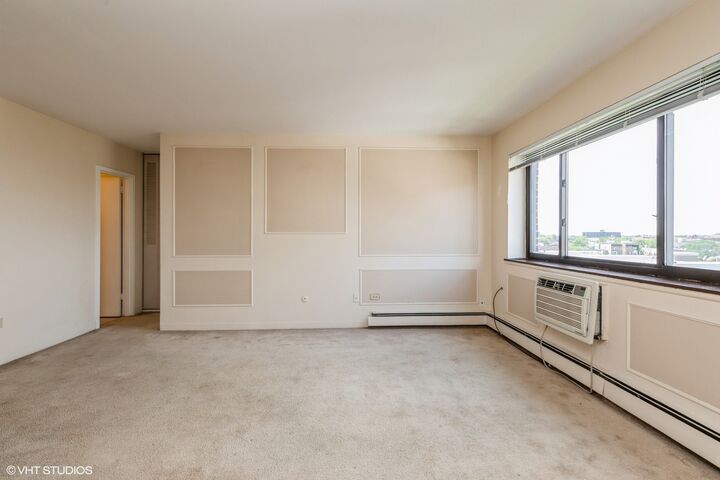 Property Photo:  607 W Wrightwood Avenue 802  IL 60614 