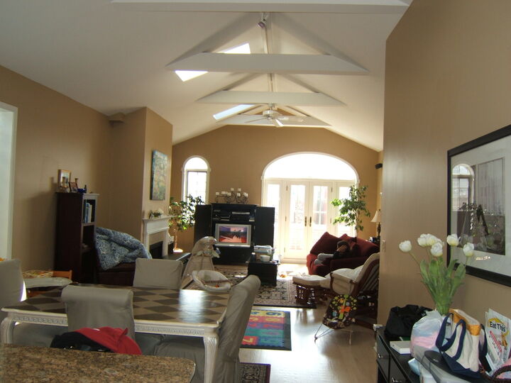 Property Photo: 630 W Wrightwood Avenue 5E IL 60614