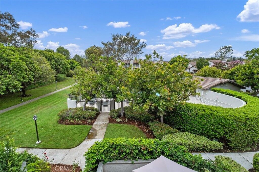 Property Photo:  8 Summer Breeze  CA 92603 
