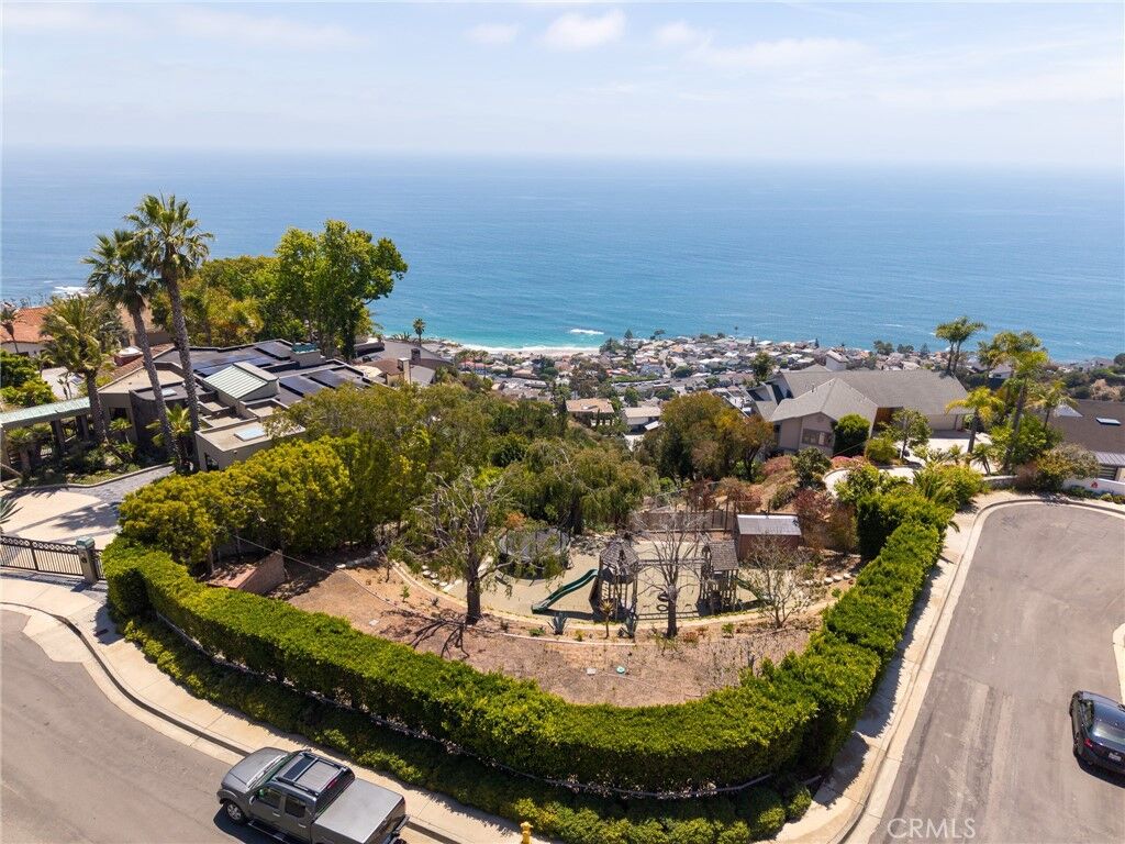Property Photo: 719 Davis Way CA 92651