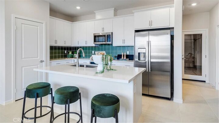 Property Photo:  2703 Cloudview Privado  CA 91761 