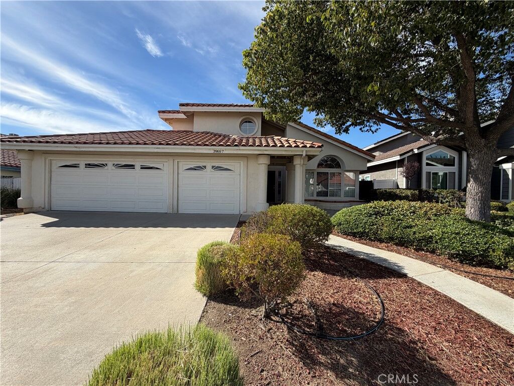 Property Photo:  39697 Casandra Court  CA 92563 