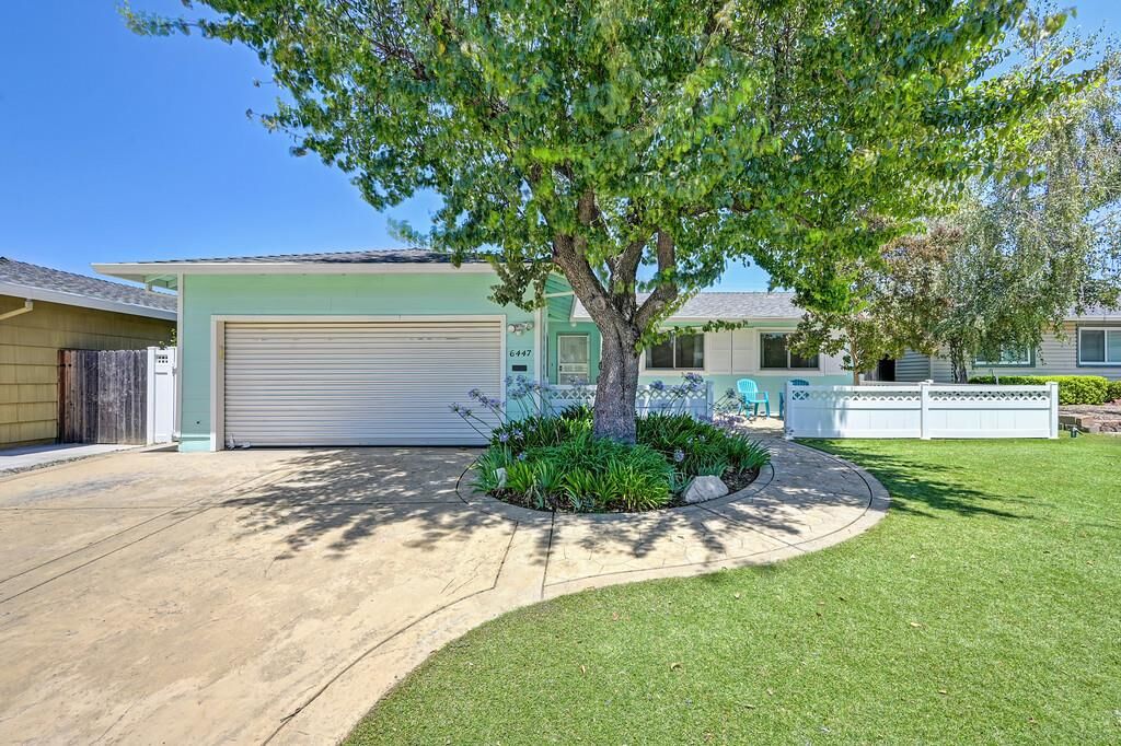 Property Photo: 6447 Rexford Way CA 95608