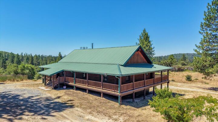 Property Photo: 21748 Hyatt Road CA 95959