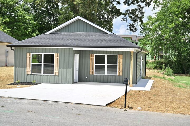 Property Photo:  1575 Strawberry Lane NE  TN 37311 