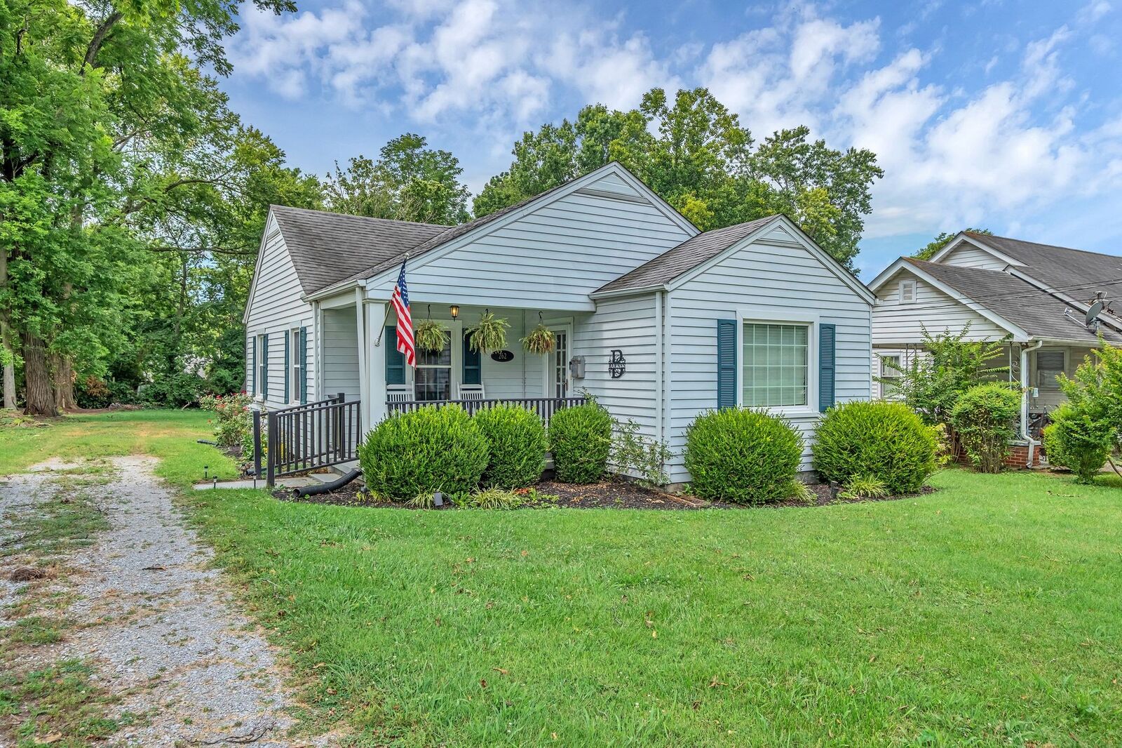 Property Photo: 262 N Willomont Ave TN 37066