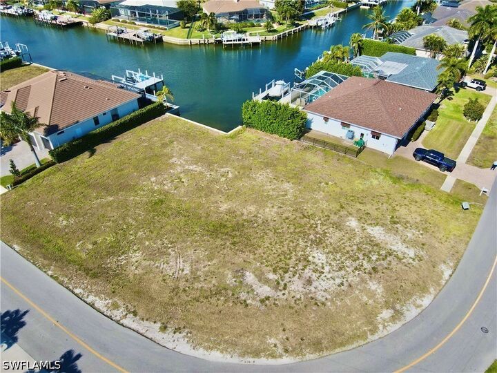 Property Photo: 1540 Buccaneer Court FL 34145