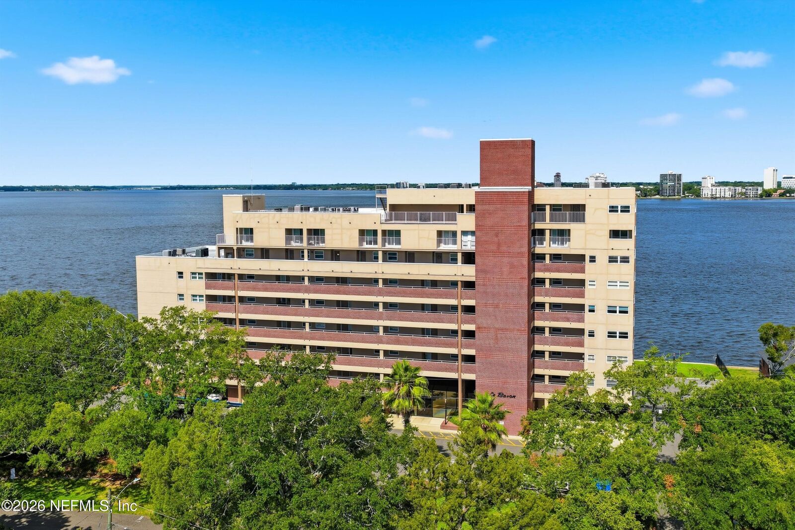 Property Photo: 1551 Le Baron Avenue 1551 FL 32207