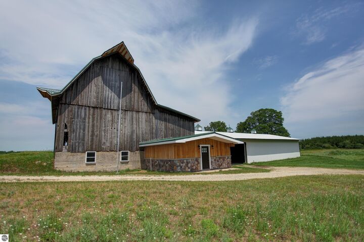 Property Photo:  6401 E M-113  MI 49649 