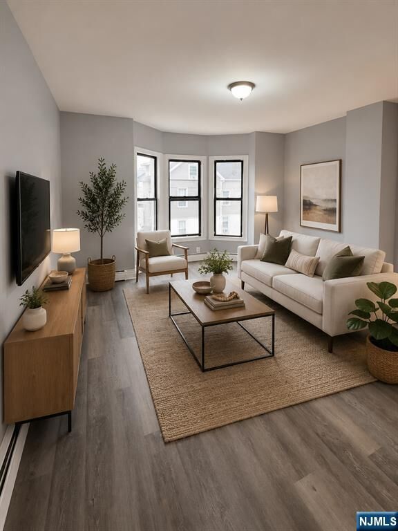 Property Photo:  25 Oak Street 2  NJ 07501 