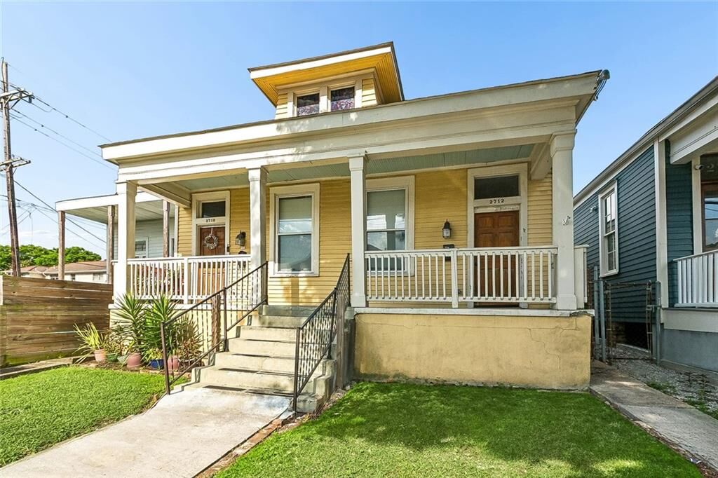 Property Photo:  2712 Marengo Street  LA 70115 