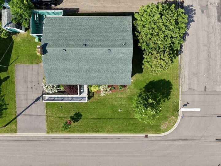 Property Photo:  39 Napean St.  NS B9A 1P2 