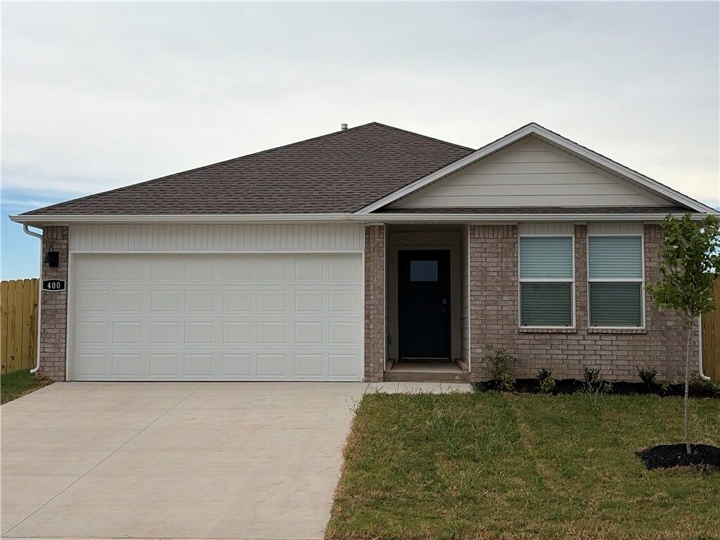 Property Photo: 400 Rickett Street AR 72751
