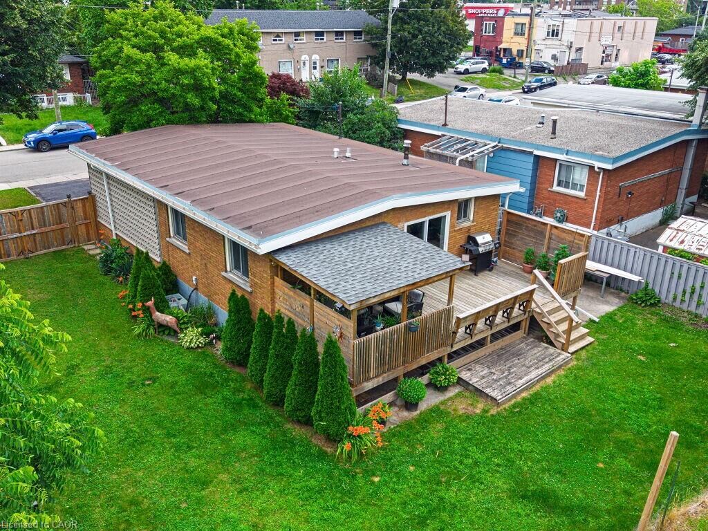 Property Photo:  154 Luscombe Street  ON L9A 2K3 