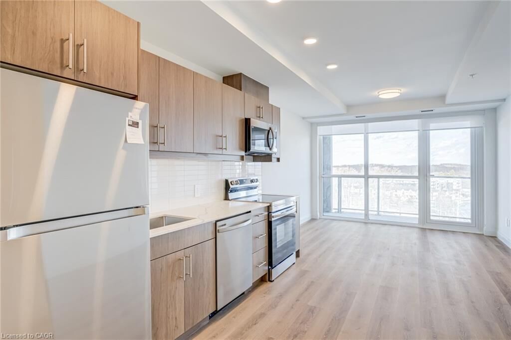 Property Photo: 1333 Weber Street E 802 ON N2A 1C2