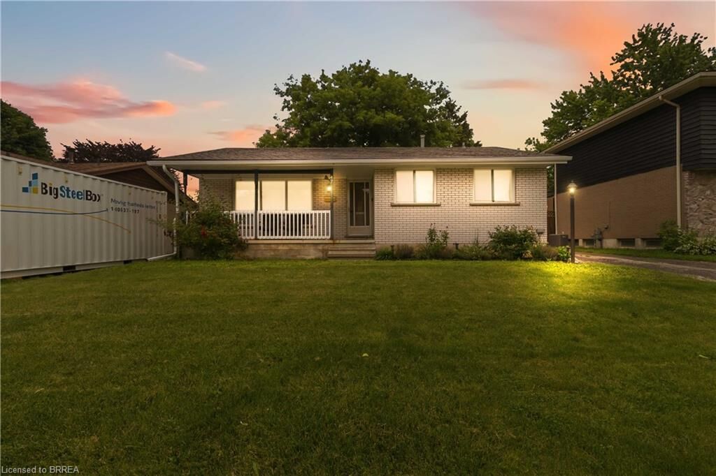Property Photo:  47 Brier Park Road  ON N3R 3R1 