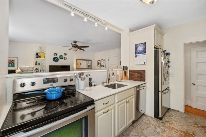 Property Photo: 21 Beacon Street 2E MA 02108