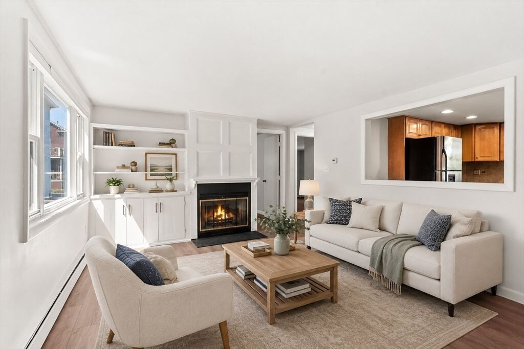 Property Photo: 121-R Elm 2 MA 01945