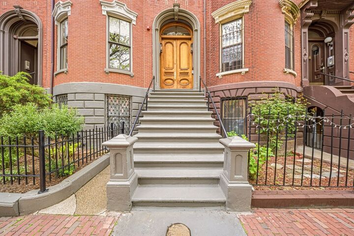 Property Photo:  25 Worcester Square 5  MA 02118 