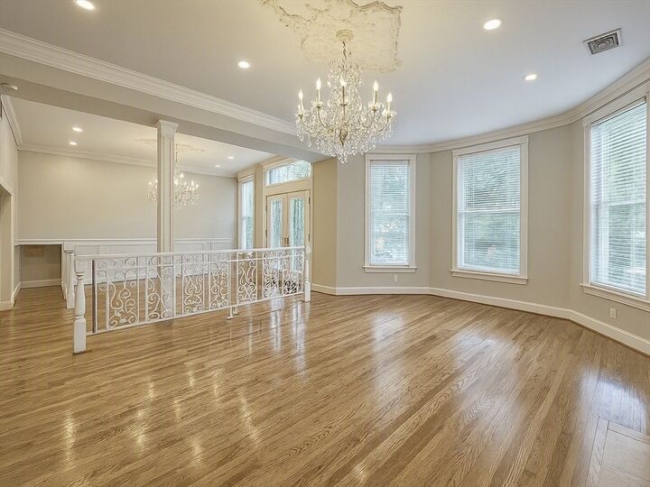 Property Photo:  341 Beacon St 2F  MA 02116 