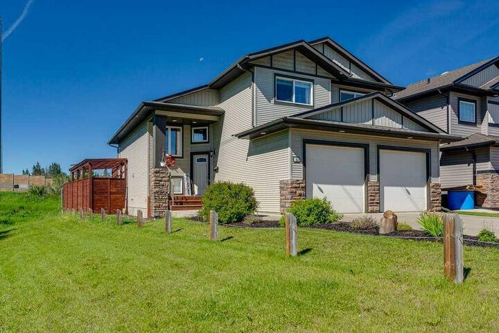 Property Photo:  84 Windermere Close  AB T4N 2J8 