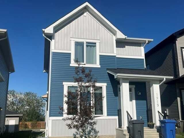 Property Photo: 1919 McCaskill Drive AB T0M 0S0