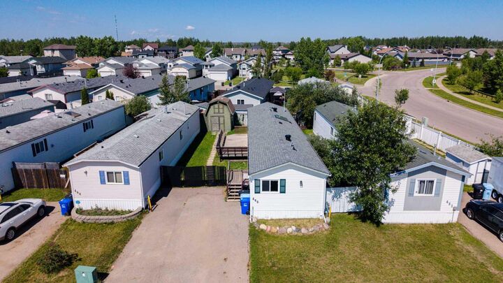 Property Photo:  448 Cree Road  AB T9K 1Y6 
