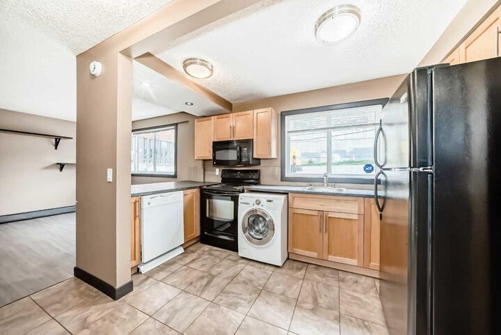 Property Photo: 620 15 Avenue SW 105 AB T2R 0R5