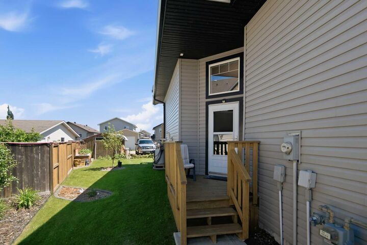 Property Photo: 56 Heron Court AB T4G 0G5