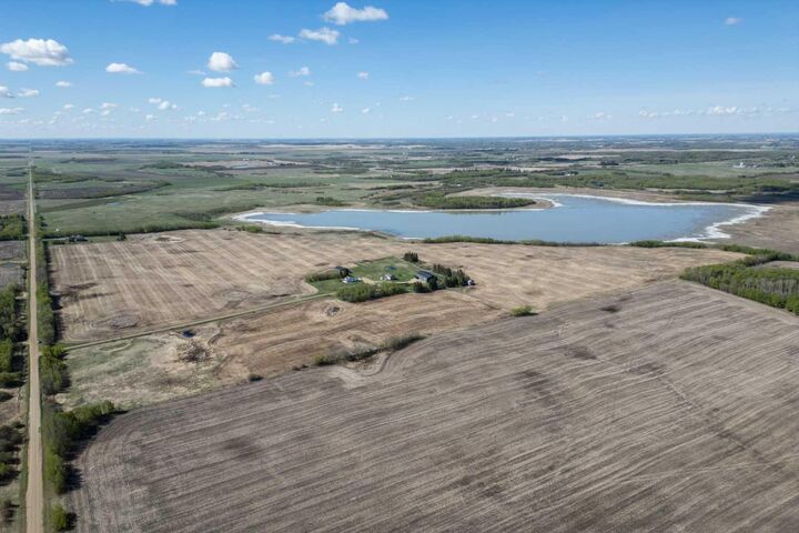 Property Photo: 49274 Range Road 225 AB T0B 3M3