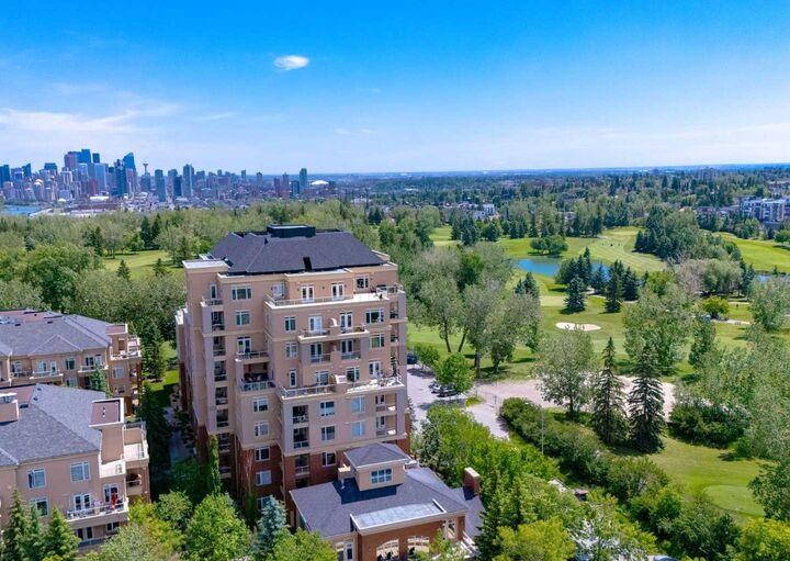 Photo de la propriété:  24 Hemlock Crescent SW 3214  AB T3C 2Z1 