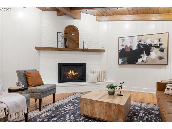 Property Photo: 1023 Lund St OR 97034