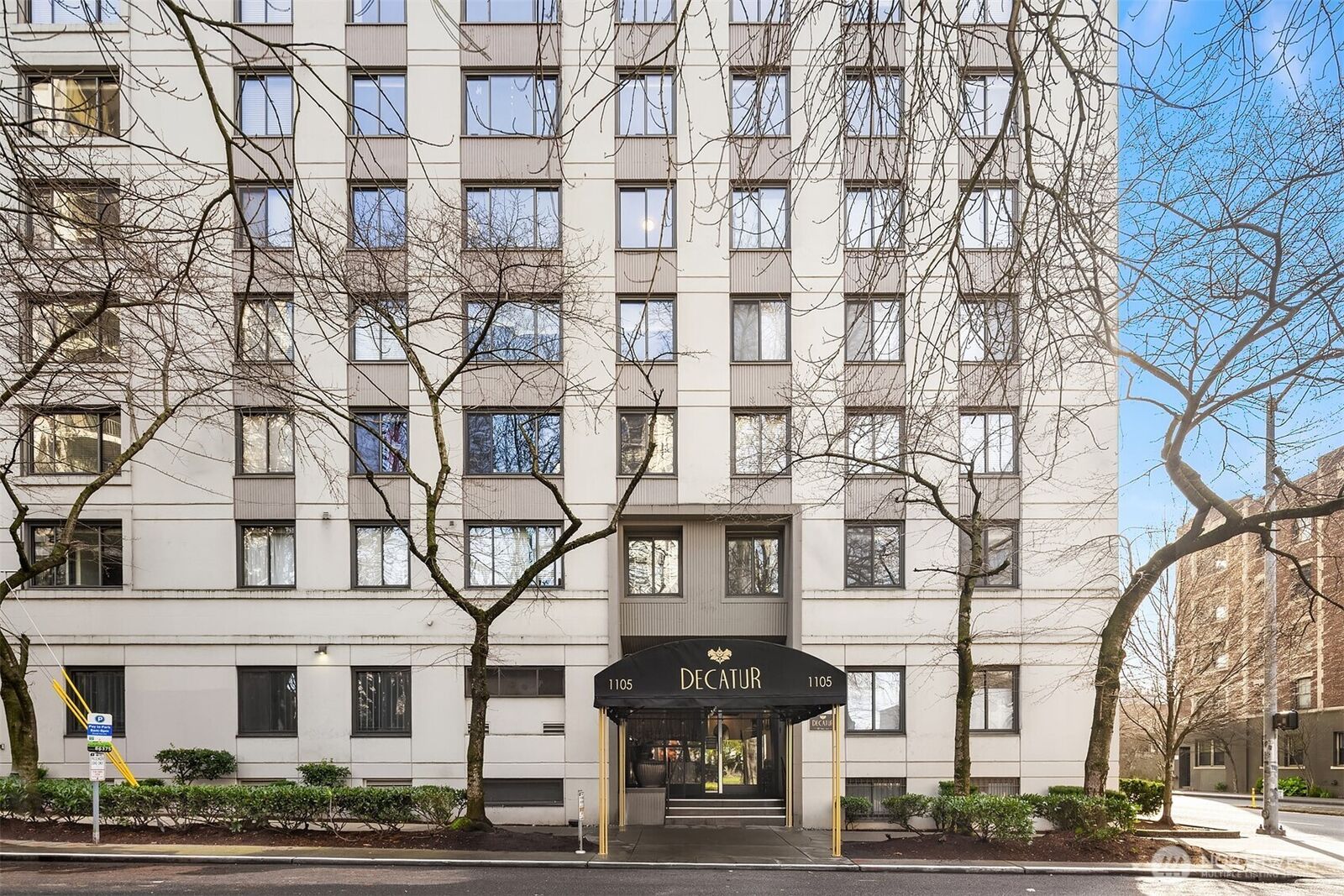 Property Photo:  1105  Spring Street 1112  WA 98104 