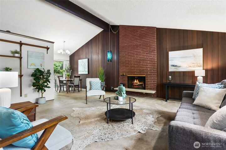 Property Photo: 14860 NE 13th Street WA 98007