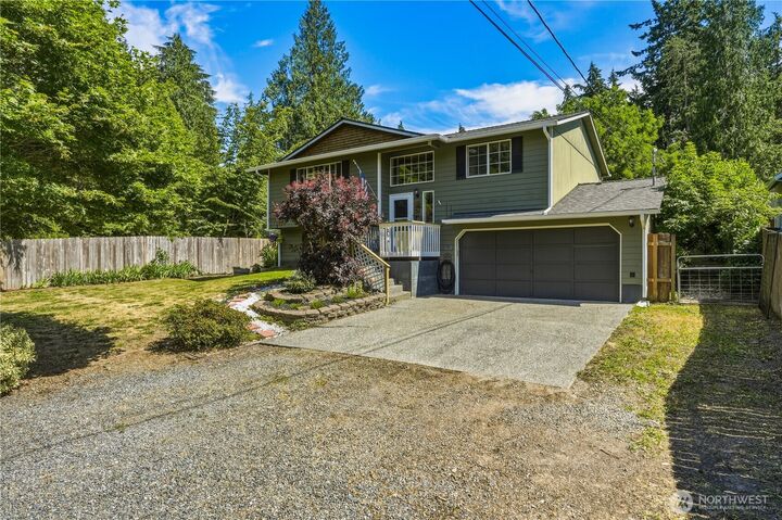 Property Photo:  1486  Pilchuck Drive  WA 98282 