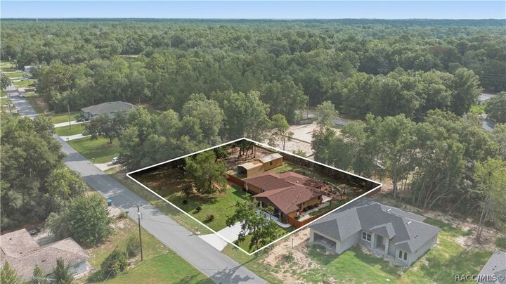 Property Photo:  8751 N Amboy Drive  FL 34433 