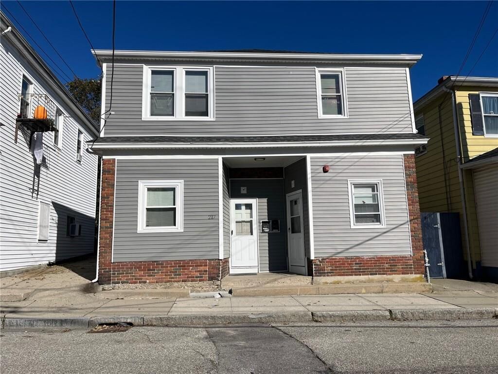 Property Photo:  217 State Street 1R  RI 02809 