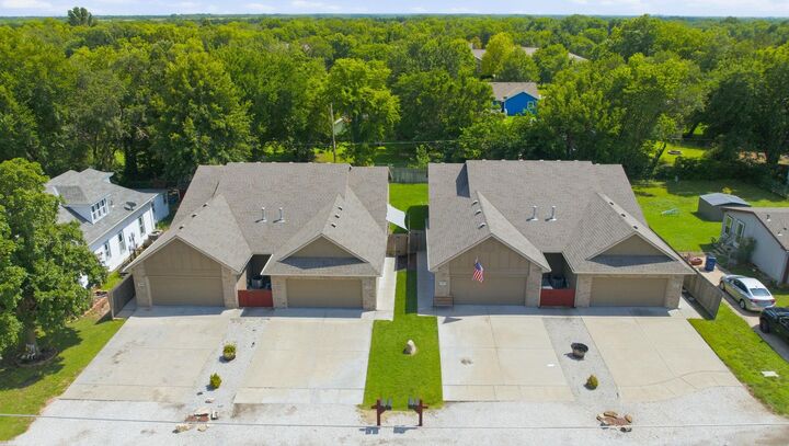 Property Photo: 631 N Mulvane St KS 67110