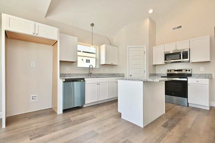 Property Photo:  1575 Strawberry Lane NE  TN 37311 